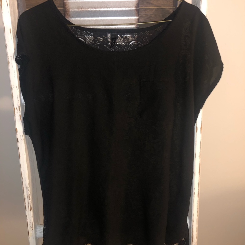 Women’s size M tops